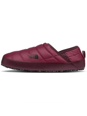 The North Face Women’s Quilted Slip-On Slippers - Magenta Thermoball Size 10